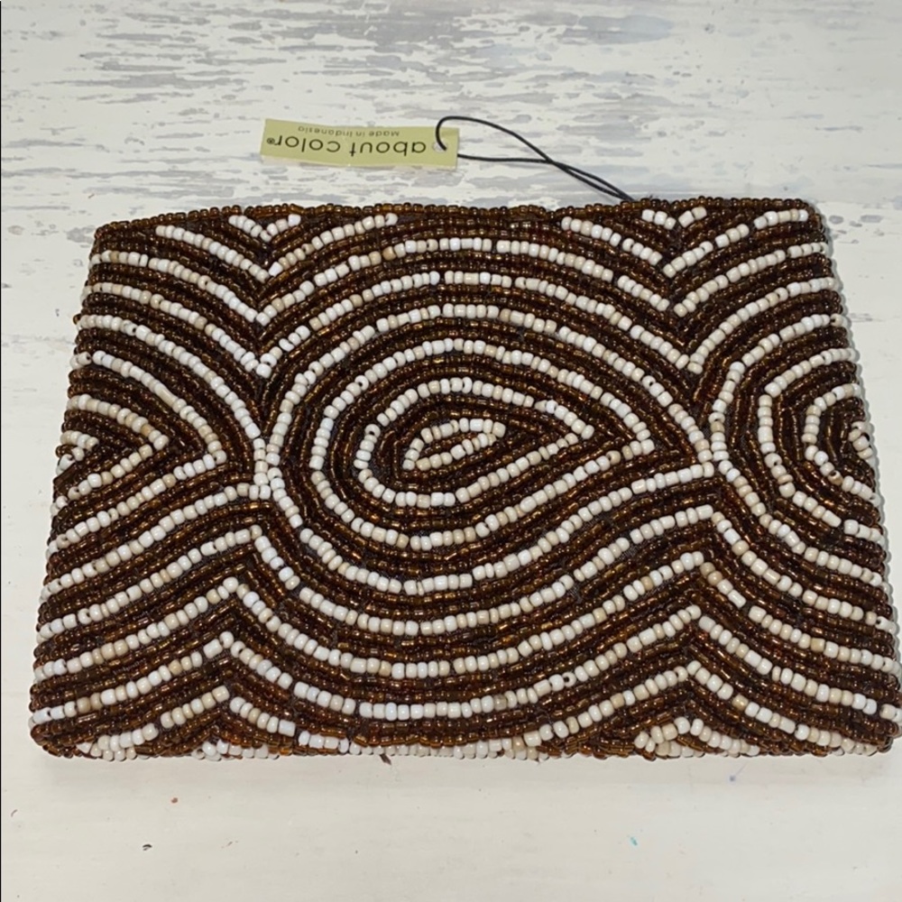 About Color Beaded Coin Pouch BNWT